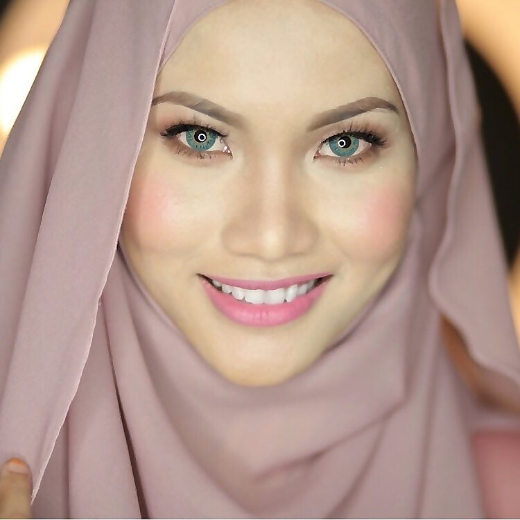 Fara Zamri