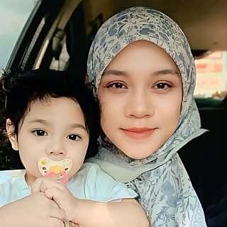 Farahsadzwani Zainal