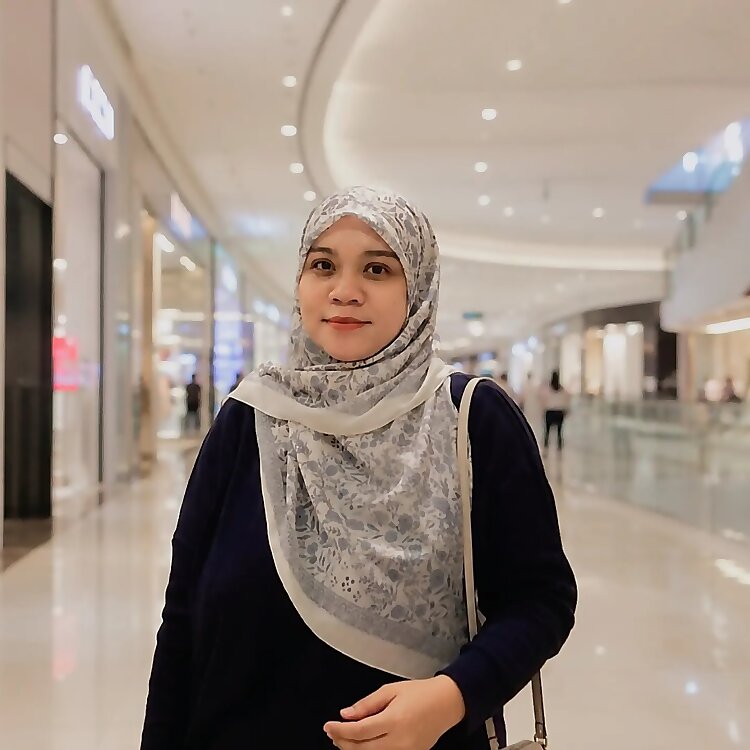 Farahsadzwani Zainal