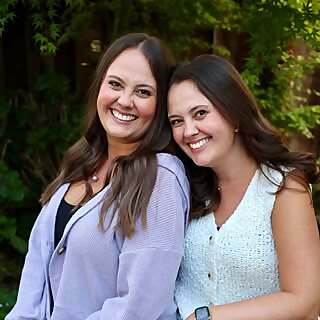 Hannah & Kaitlyn Schmidt