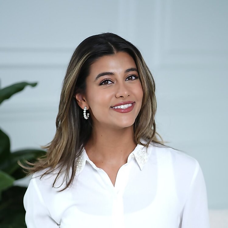 Kimia Akrami