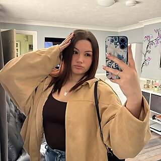 Nicole Dyer