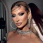 Natalia Woit 