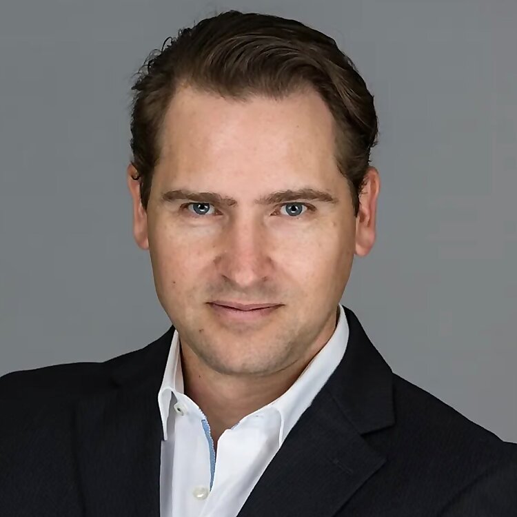 Dr. Humberto Palladino