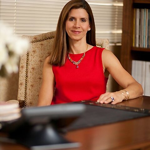 Dr. Cristina Keusch
