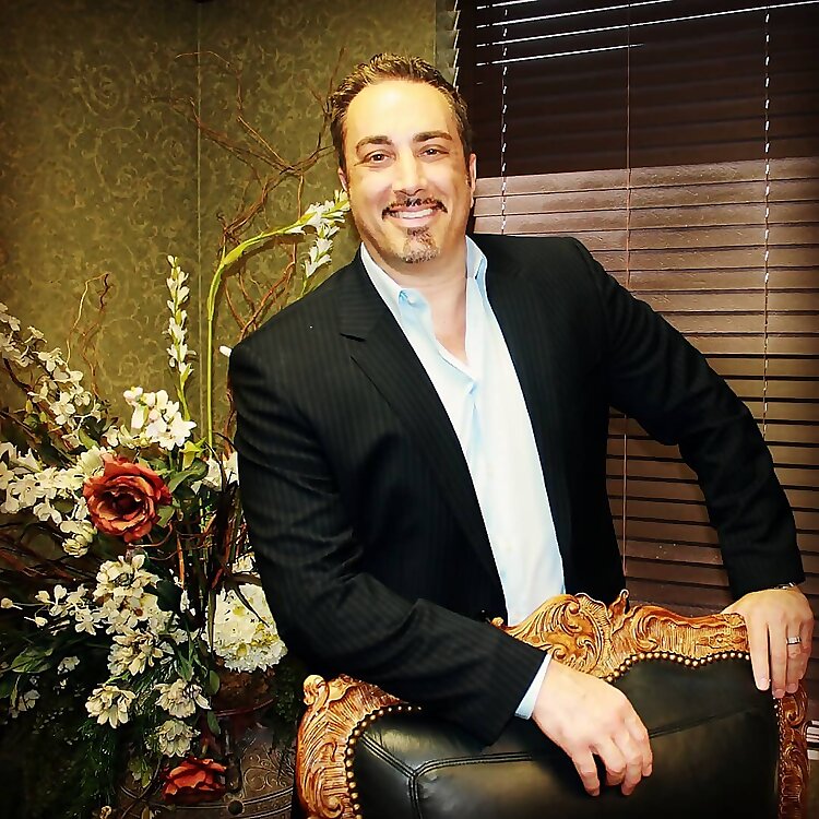 Dr. Louis DeLuca