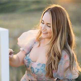 Alicia Anne