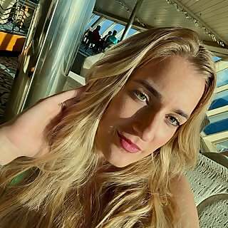 Nicole París 