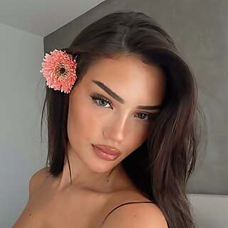 Top 45 Turkish Beauty Influencers In 2025