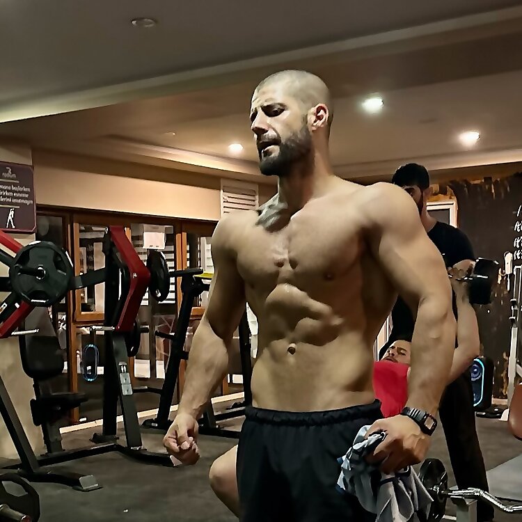 Cem Mengilli