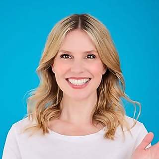 Dr. Julia Fischer