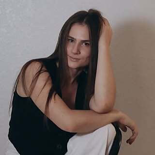 Julia Marinic
