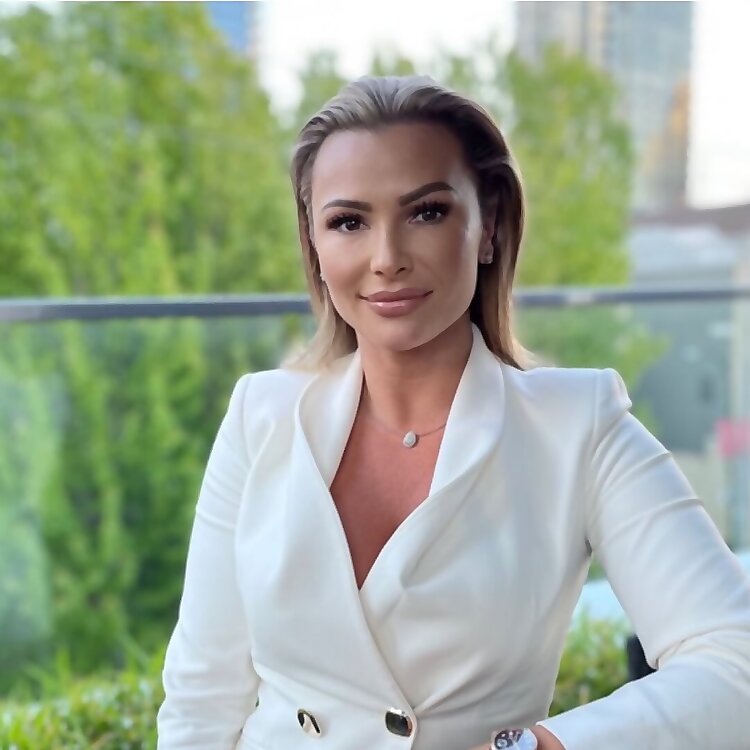 Real Estate Agent
