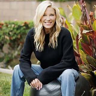 Lori Bregman 