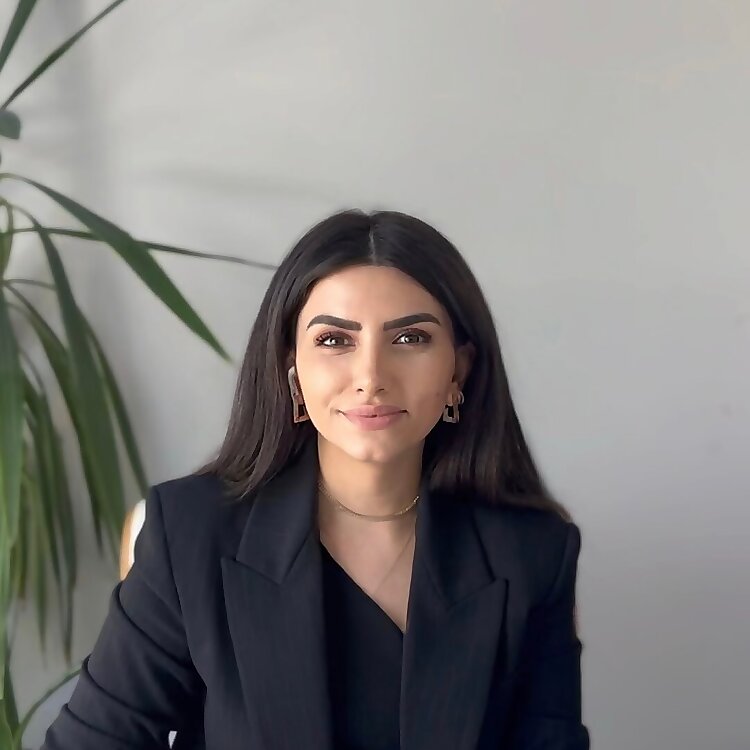 Parvuna Ahmadzada