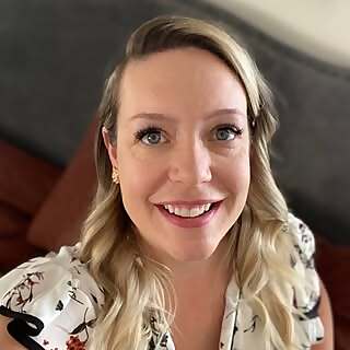 Angela Martin 