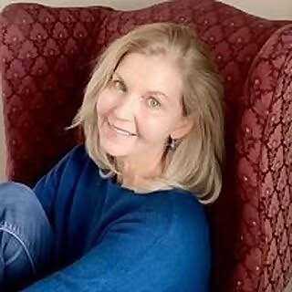 Lynda R Williams