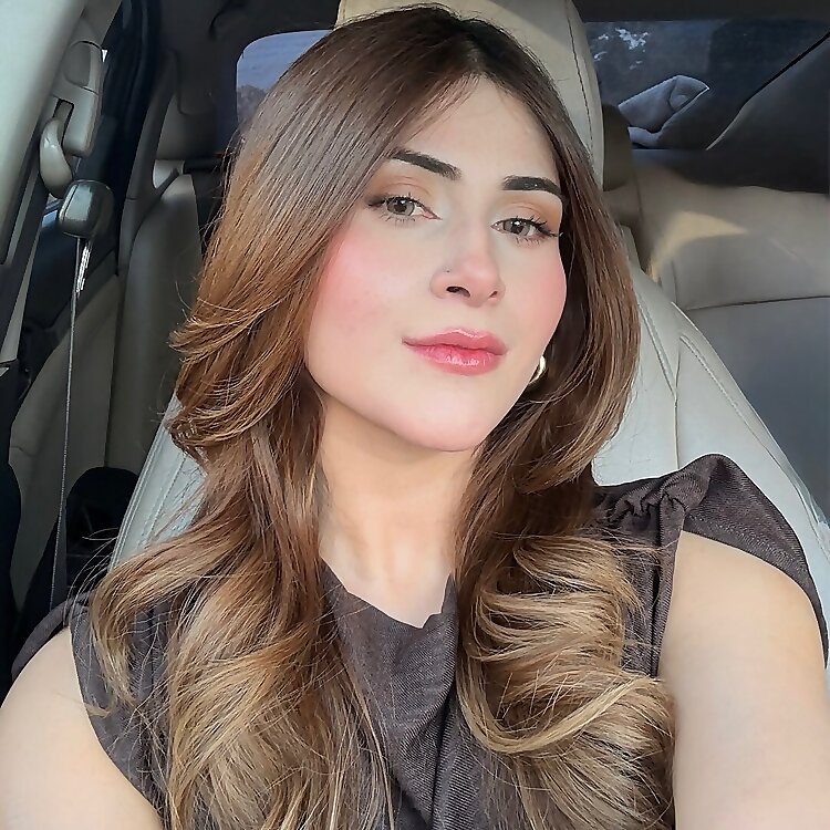 Kinza Hashaam