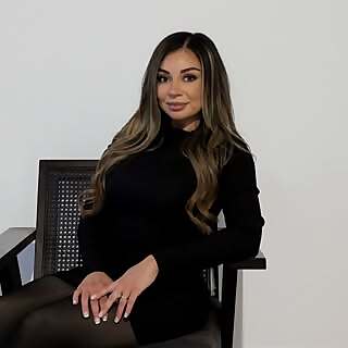 Vivi Dominguez 