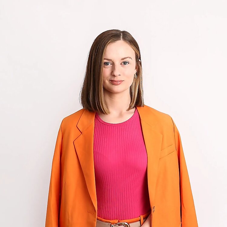 Claire Mac