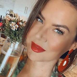 Amber Herr 