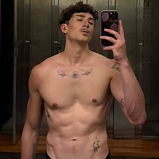 Top 60 LGBT OnlyFans Influencers in 2025 (Queer OnlyFans)