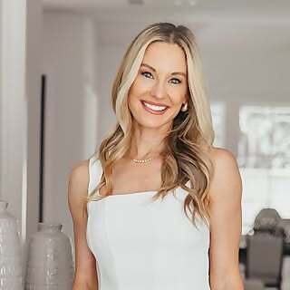 Andrea Reynolds