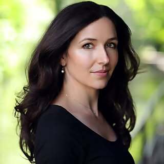 Dr Emily Hauser