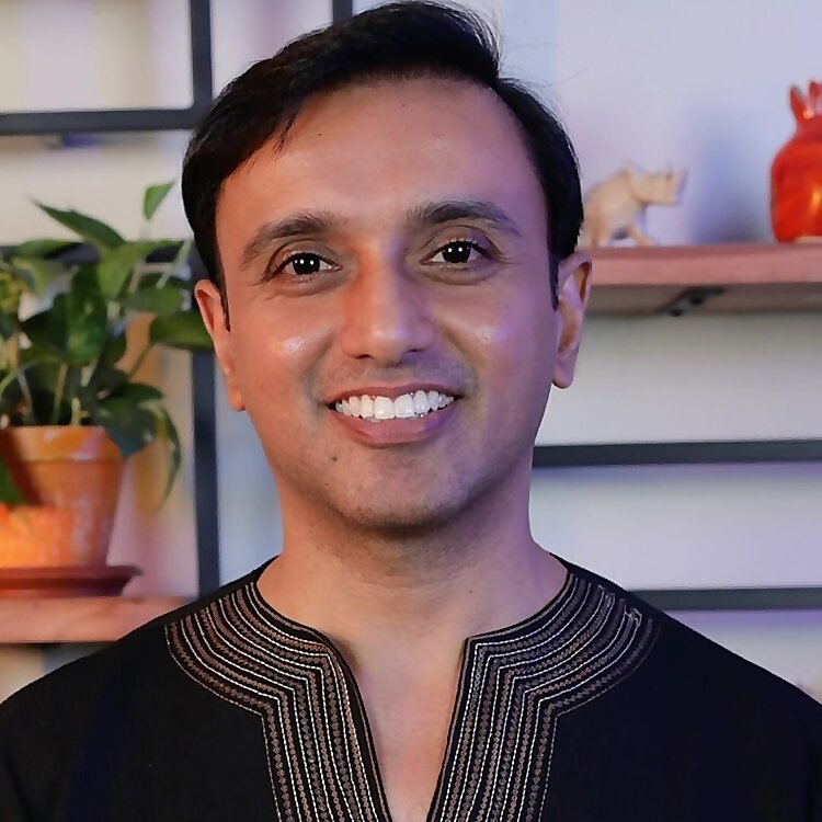 Dr. Vineet Aggarwal