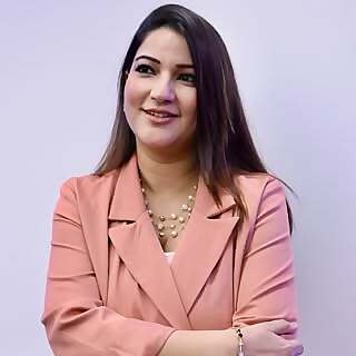 Himani Bhasin 