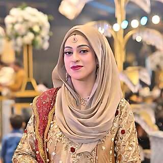 RAHMA UMAIR | Dentist & Foodie Influencer