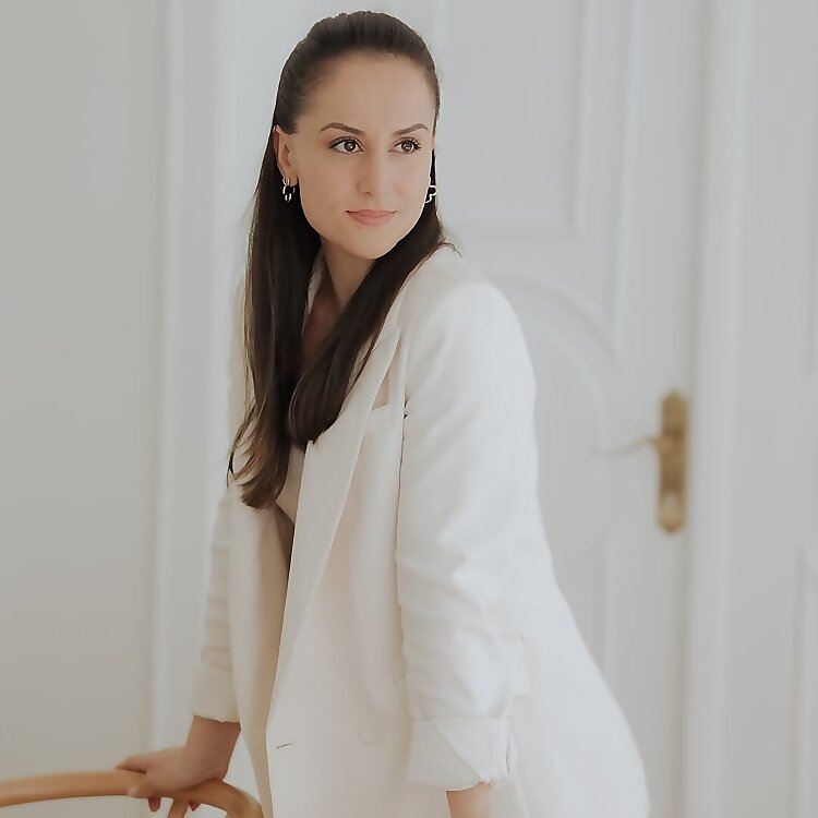Sezen Roeder