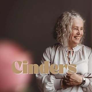Cindy Cavanagh