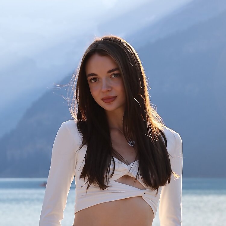Yana Ivakhnenko