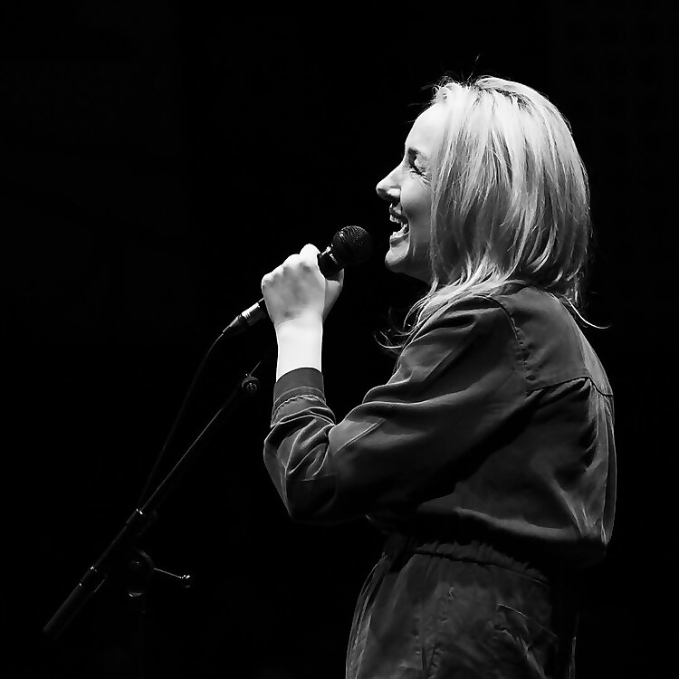 Róisín Savage