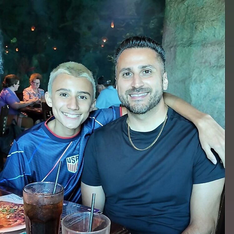 Brandon De La Garza