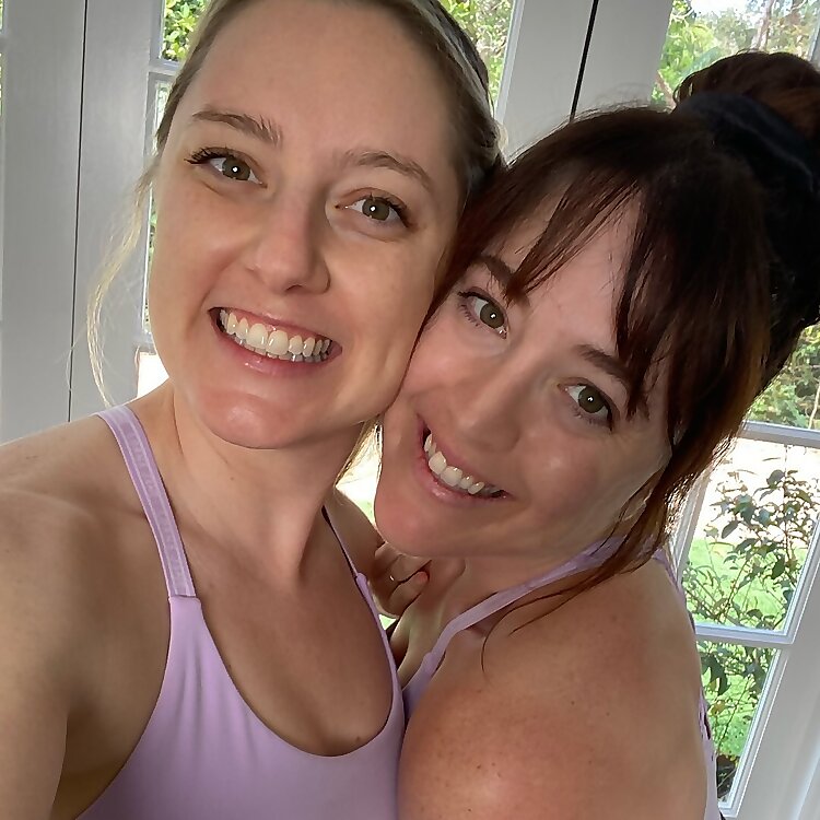 Emma & Carla
