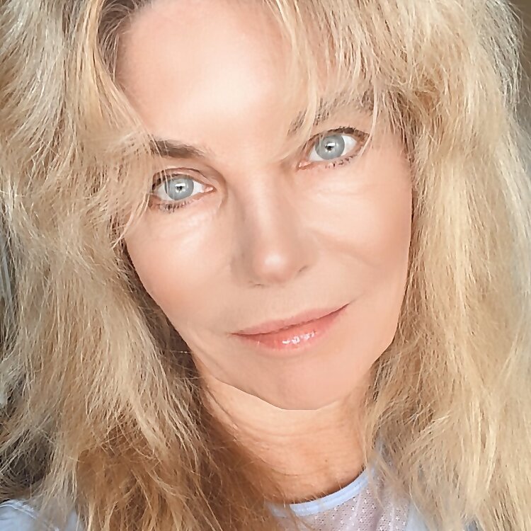 Lauren Ostrowski Fenton