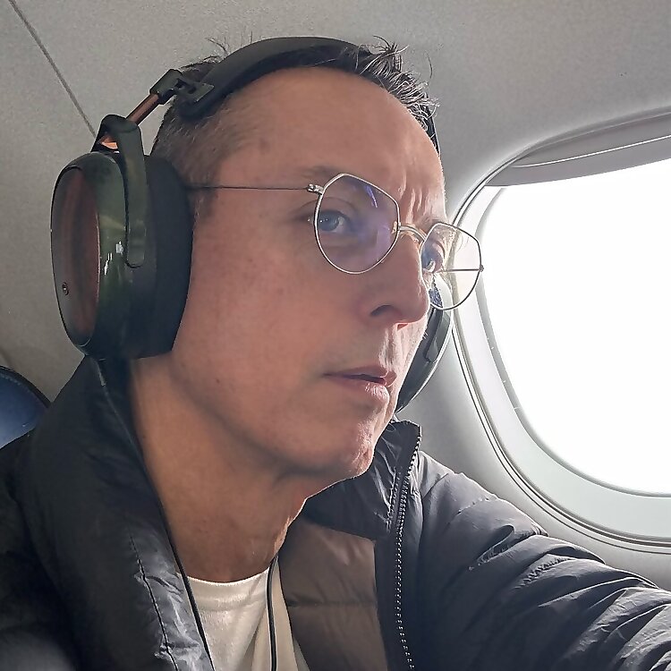 https://www.instagram.com/audiomania_hifi/?