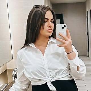 Elizaveta L.