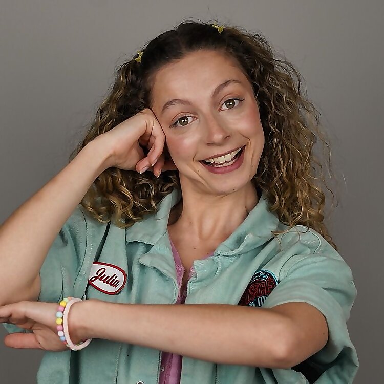 Julia DiCesare