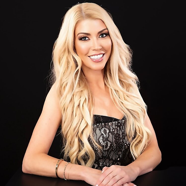 Courtney Campbell 