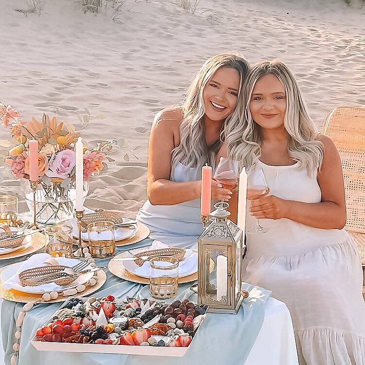 Abbey & Hayley Hester