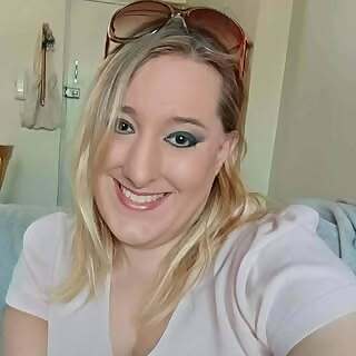 Rebecca Alisha Hammond