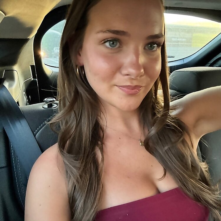 Elly Lewis