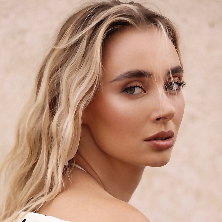 Dara Saklakova
