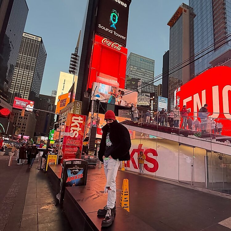 H Santiago Morales M