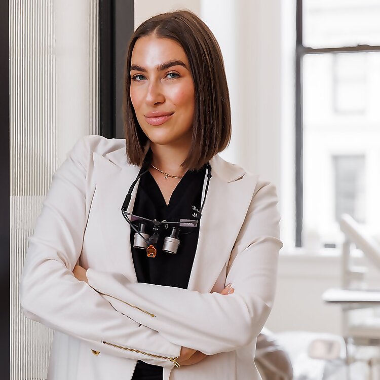 Dr Bridget Glazarov