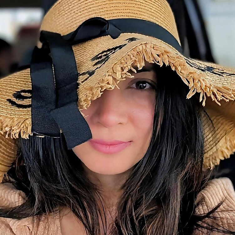 Inshia Slatewala 