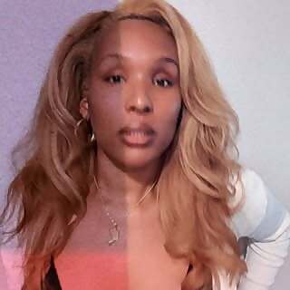 Miss Aaryn Lang
